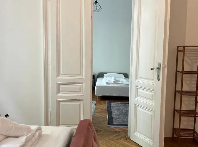 Centrally-located Authentic Apartment *