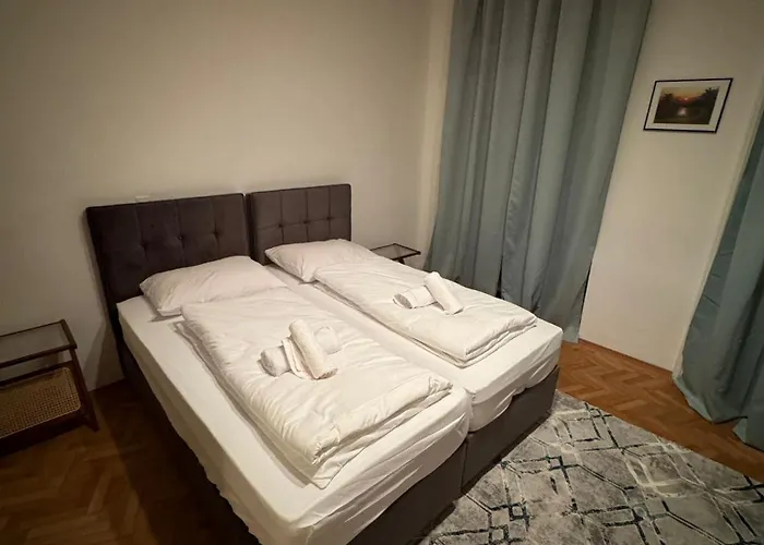 Centrally-located Authentic Apartment Vienna